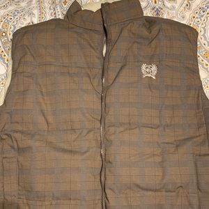 Cinch brand reversible puffer vest